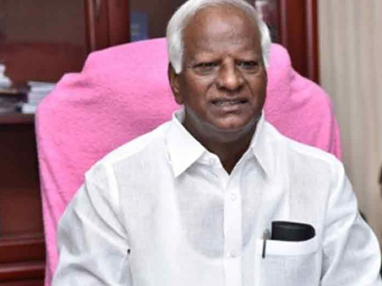 ఈట‌ల‌పై క‌డియం కీల‌క వ్యాఖ్య‌లు… ఆస్తులు కాపాడుకునేందుకే…