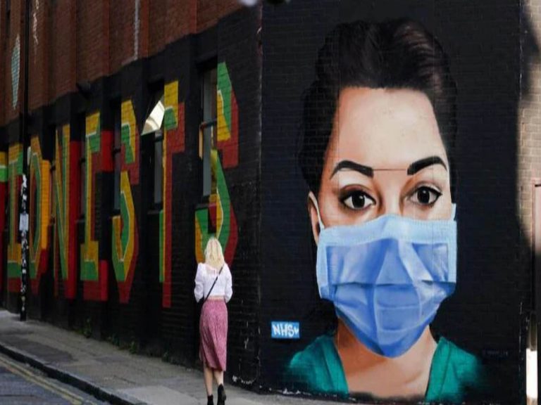 బ్రిట‌న్‌ను భ‌య‌పెడుతున్న థ‌ర్డ్ వేవ్‌…