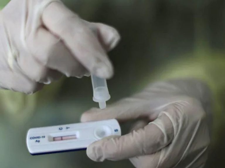 షాకిస్తున్న క‌రోనాః ఒకే మ‌హిళ‌లో 32 మ్యూటేష‌న్లు…