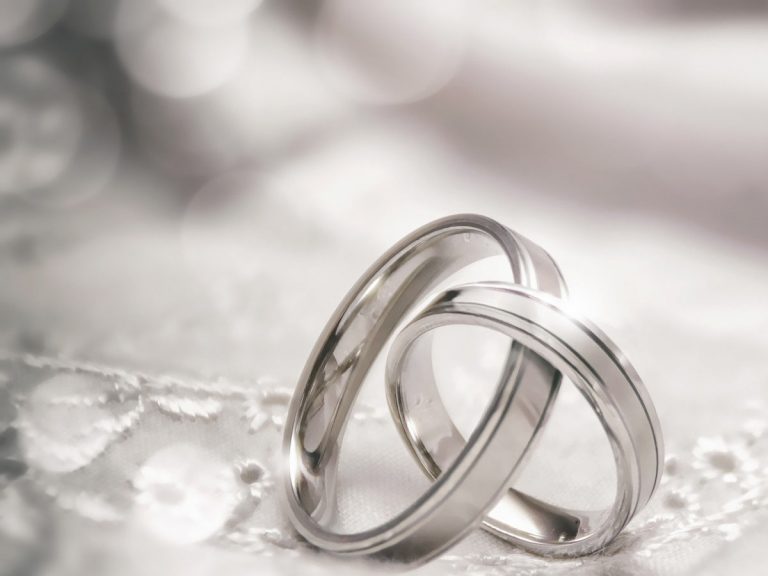 యువ‌తి వెరైటీ బెదిరింపులుః పెళ్లి బ‌డ్జెట్ పెంచుతారా…లేచిపొమ్మంటారా?