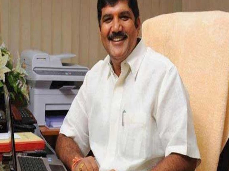 ధూళిపాళ్ల‌పై మ‌రో కేసు న‌మోదు… నిబంధ‌న‌లు ఉల్లంఘించార‌ని…