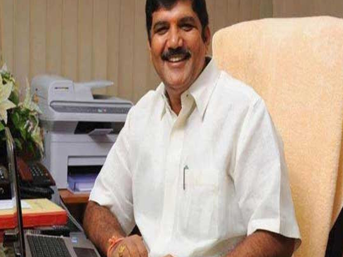 ధూళిపాళ్ల‌పై మ‌రో కేసు న‌మోదు… నిబంధ‌న‌లు ఉల్లంఘించార‌ని…