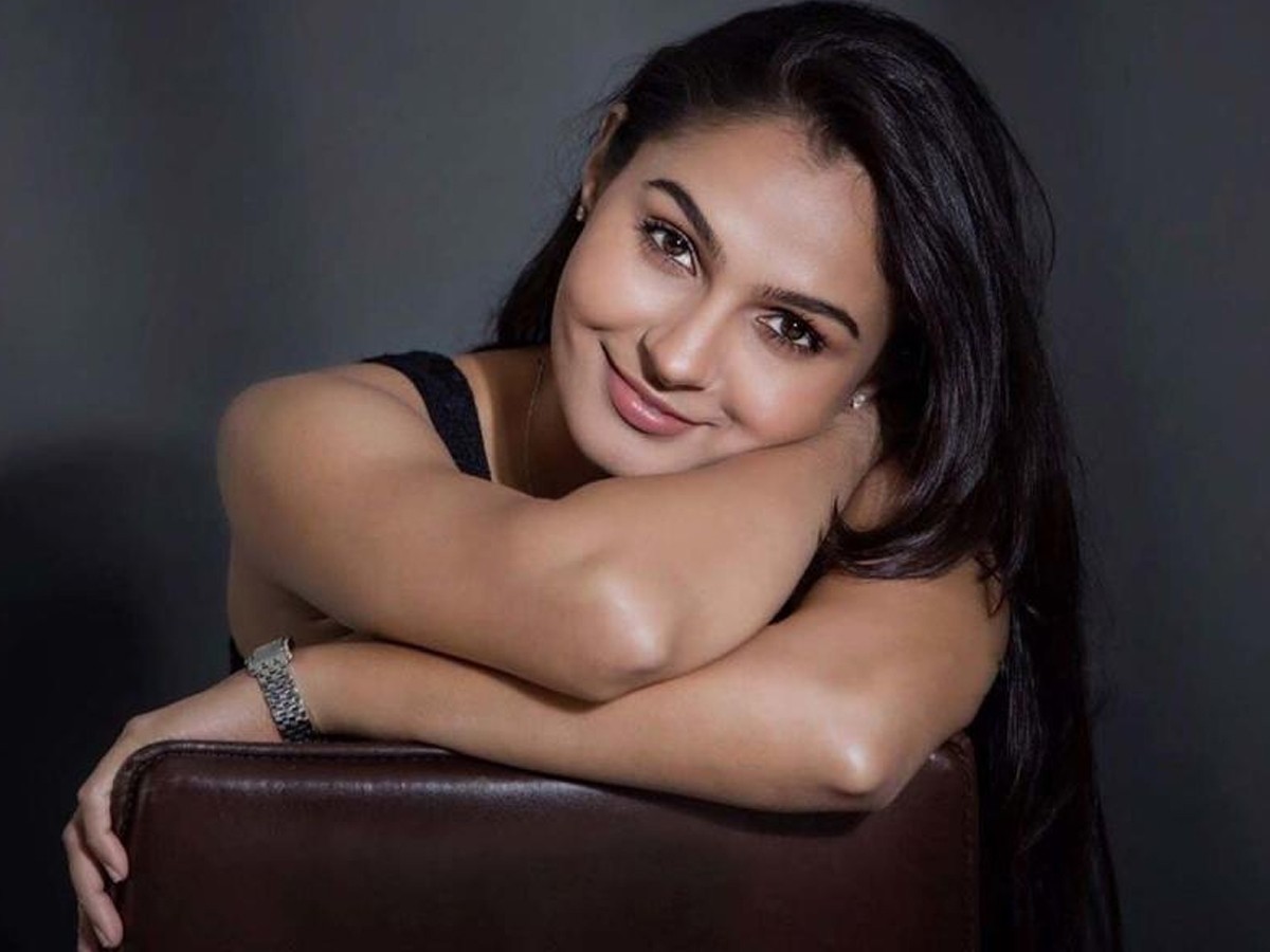 బోల్డ్ సీన్ లో హాట్ బ్యూటీ ?