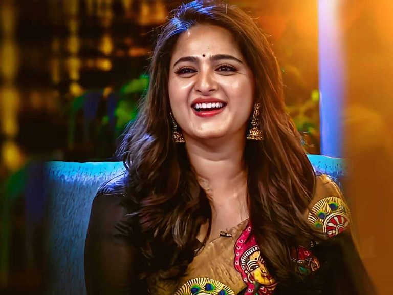 ఫరెవర్ డిజైరబుల్ విమెన్ గా దేవసేన