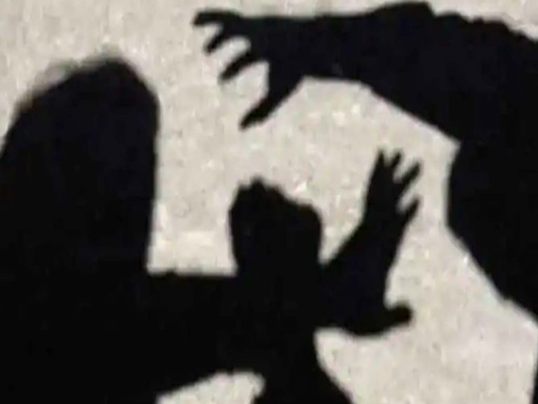 బీహార్‌లో వింత‌కేసుః క‌ల‌లోకి వ‌చ్చి అత్యాచారం చేస్తున్నాడ‌ని…