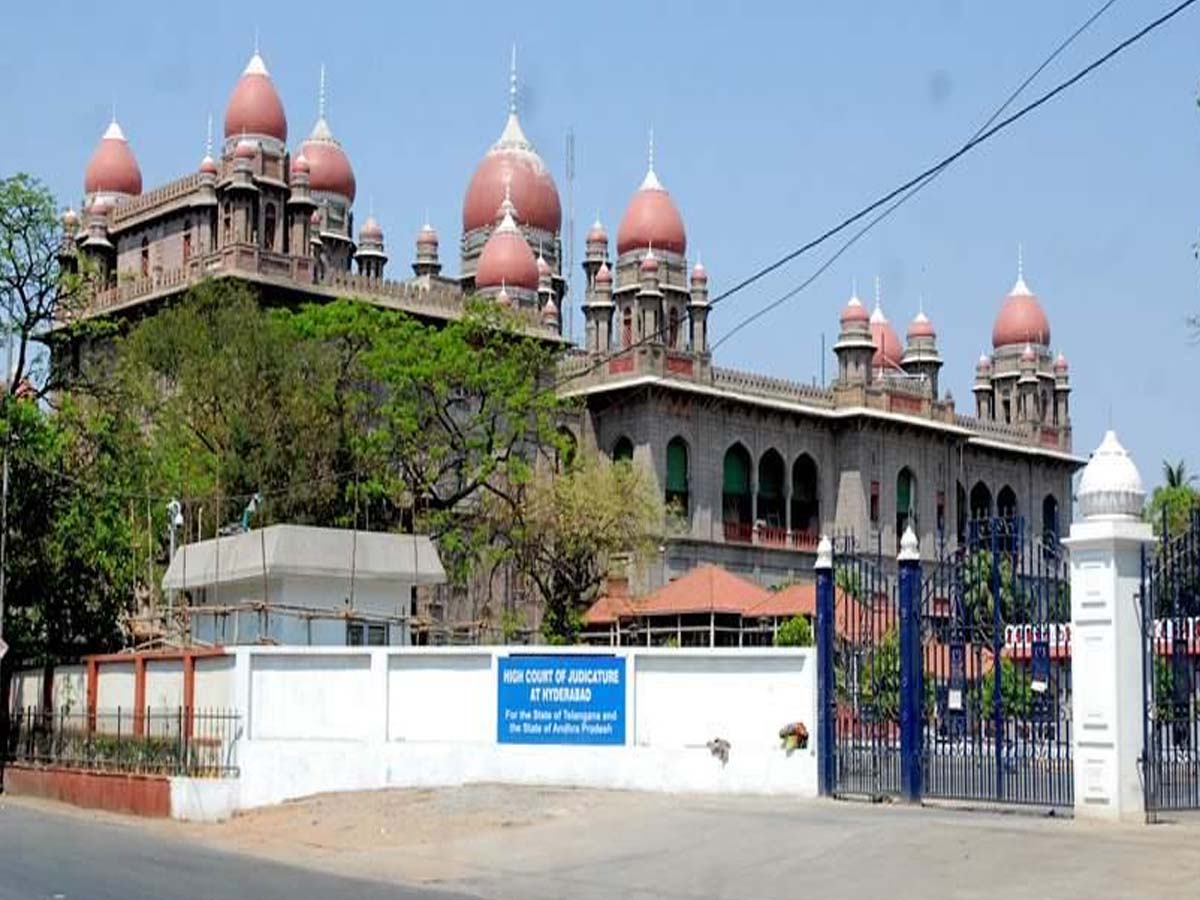 పాఠ‌శాల‌ల ప్రారంభంపై హైకోర్టులో విచార‌ణ