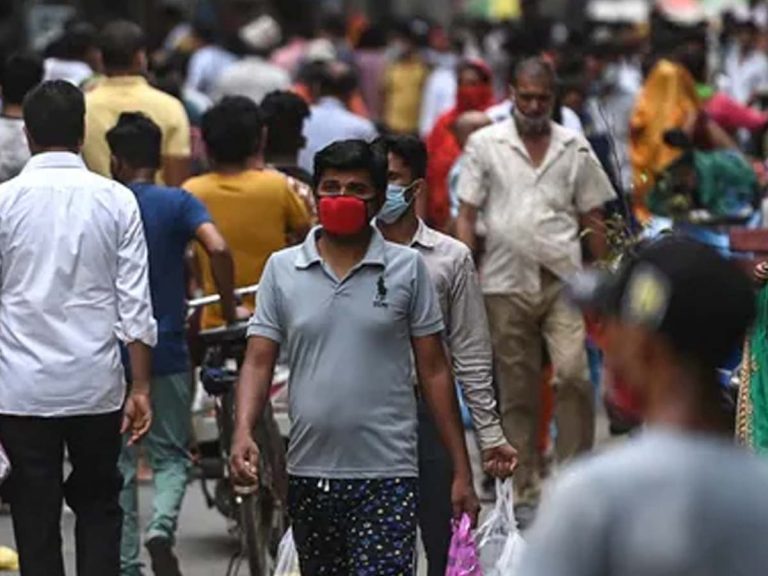భార‌త్‌లో భారీగా త‌గ్గిన క‌రోనా కేసులు… పెరిగిన మ‌ర‌ణాలు…