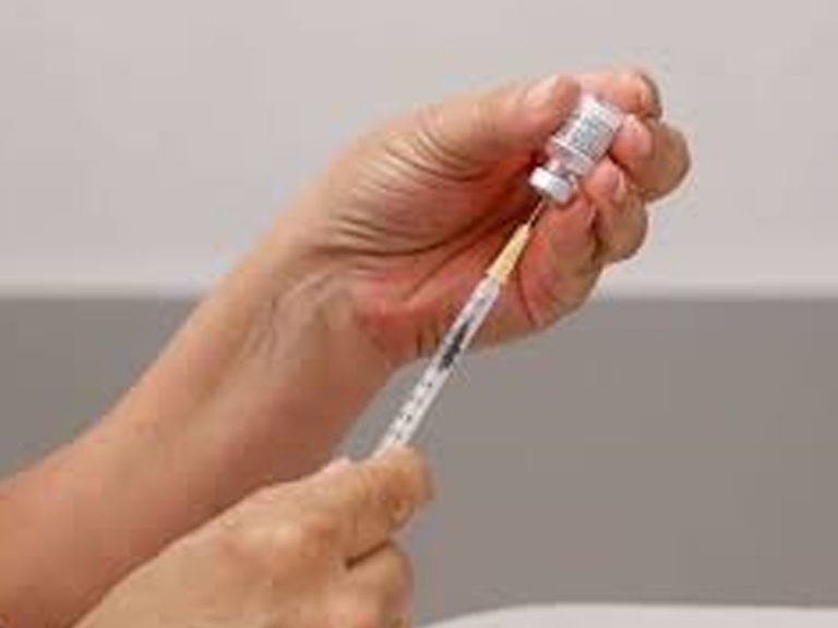 పాల‌స్తీనియ‌న్ల‌కు ఇజ్రాయిల్ క‌రోనా వ్యాక్సిన్‌…