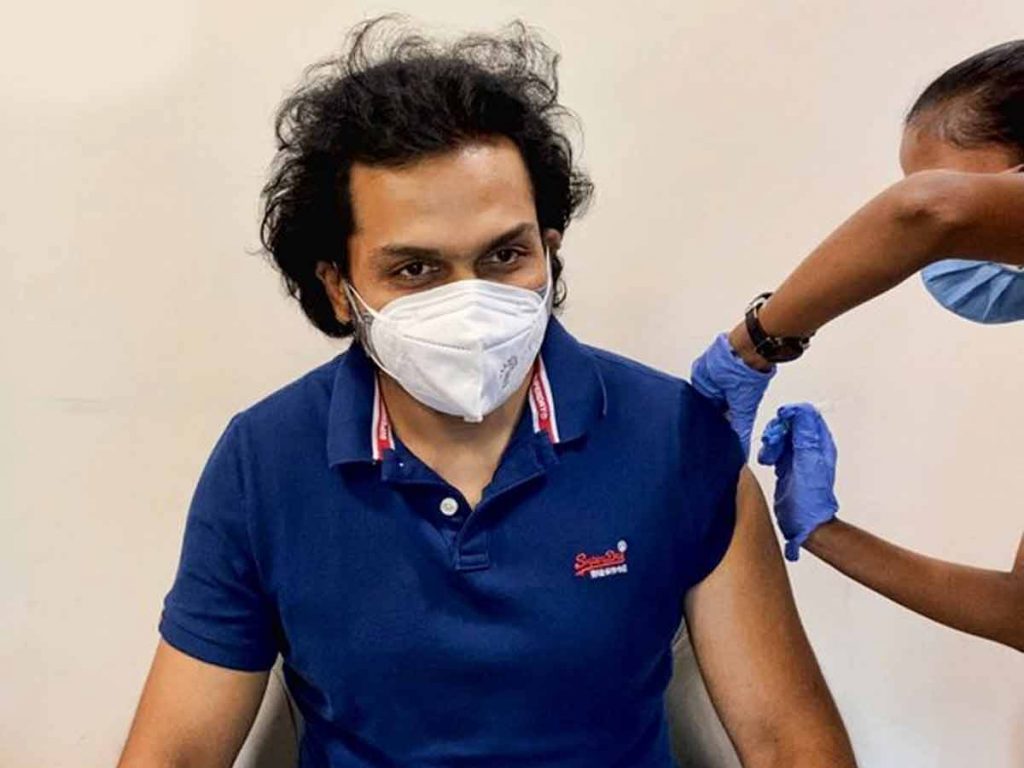 Karthi gets his first dose of Covid-19 vaccine
