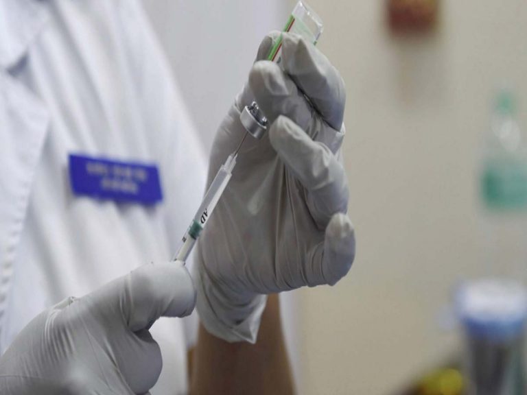 మ‌ధ్య‌ప్ర‌దేశ్ మ‌రో రికార్ఢ్ః ఒక్క రోజులో 16 లక్షల మందికి వ్యాక్సినేషన్‌