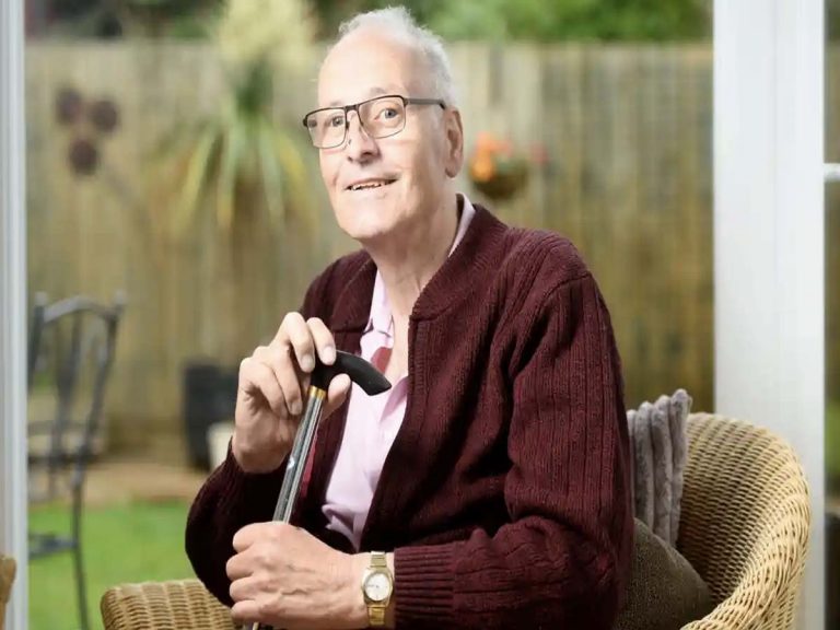 వ‌ర‌ల్డ్ రికార్డ్ః 42 సార్లు క‌రోనా బారిన ప‌డిన 72 ఏళ్ల వ్య‌క్తి… కానీ…