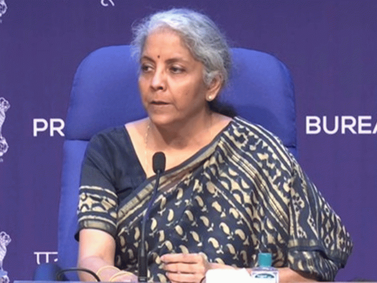 గుడ్‌న్యూస్‌.. వీటిపై జీఎస్టీని త‌గ్గించిన జీఎస్టీ కౌన్సిల్..