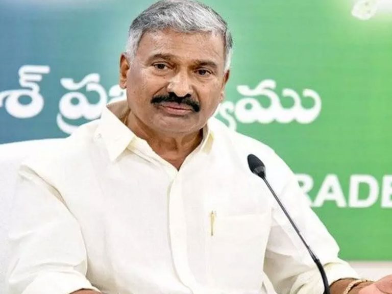 అక్రమ లేఅవుట్లు గుర్తించాలి.. క్రమబద్దీకరణకు చర్యలు తీసుకోవాలి..