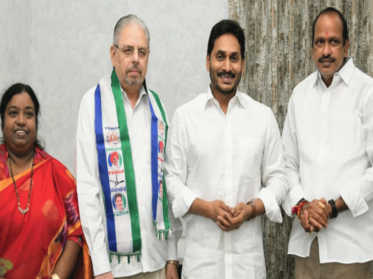 సీఎం జ‌గ‌న్ స‌మ‌క్షంలో వైసీపీలో చేరిన టీడీపీ మాజీ ఎమ్మెల్యే..