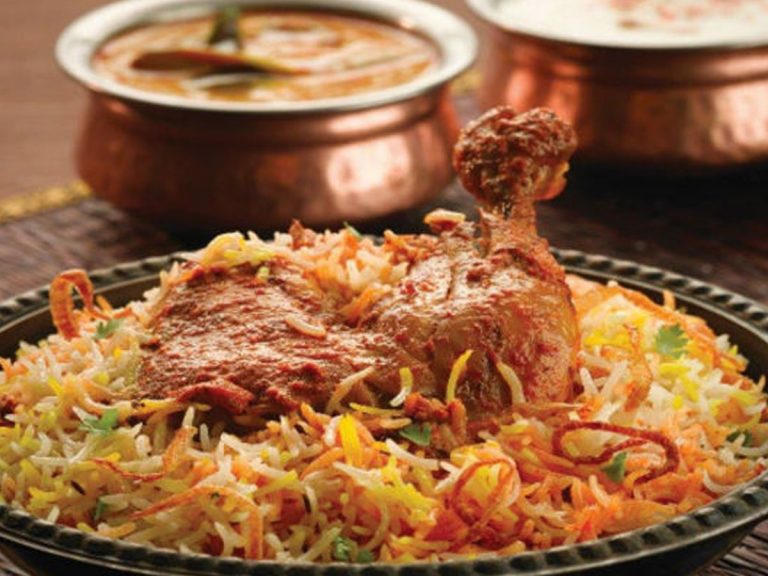 బిర్యానీ బాగాలేద‌న్నార‌ని… రెస్టారెంట్ యాజ‌మాన్యం దాడి…