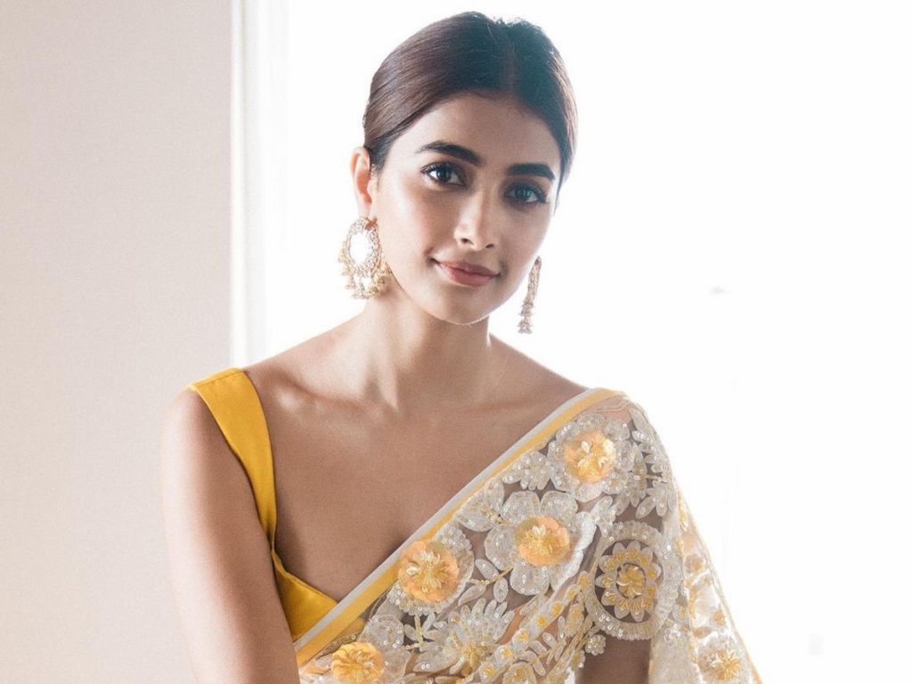 Pooja Hegde Latest Saree Pics