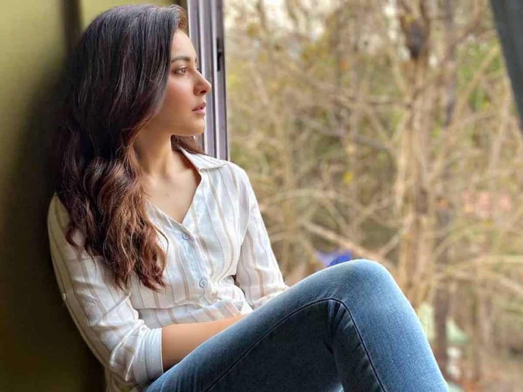 Raashii Khanna's initiative 'Be The Miracle' aims at providing food to Needy People