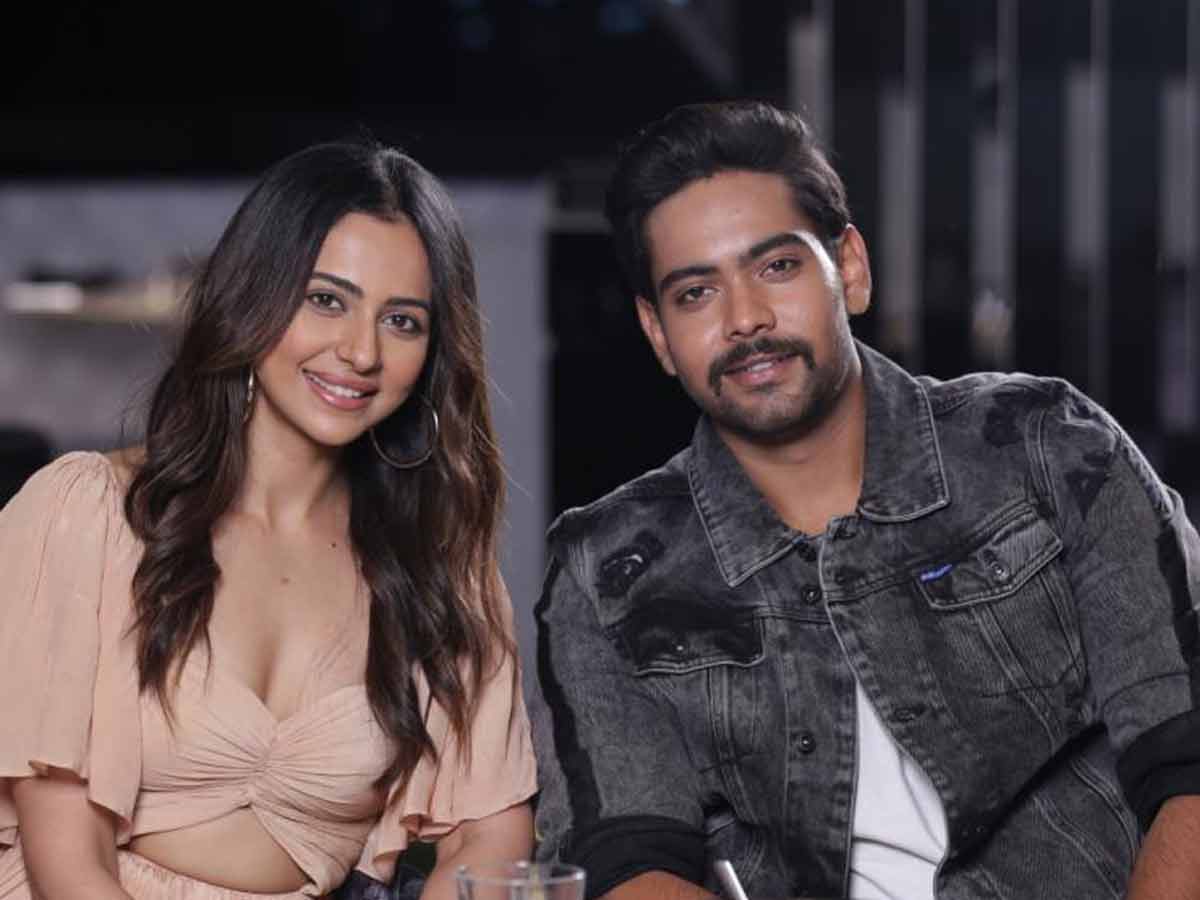 ఆ వీడియో పోస్ట్ చేసి రకుల్ పరువు తీసిన తమ్ముడు…!