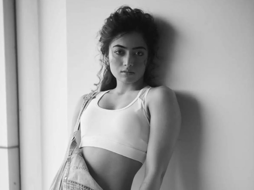 Rashmika Mandanna allots Bulk Dates for Pushpa Movie