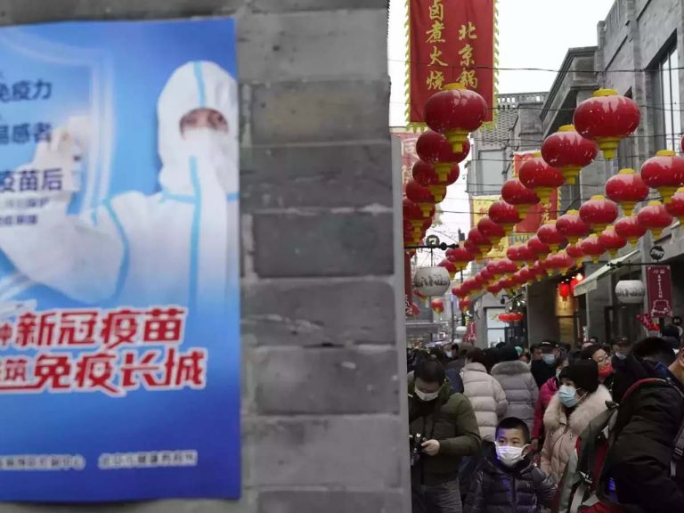 చైనా వ్యాక్సిన్ తీసుకున్న దేశాల్లో మ‌ళ్లీ పెరుగుతున్న కేసులు…