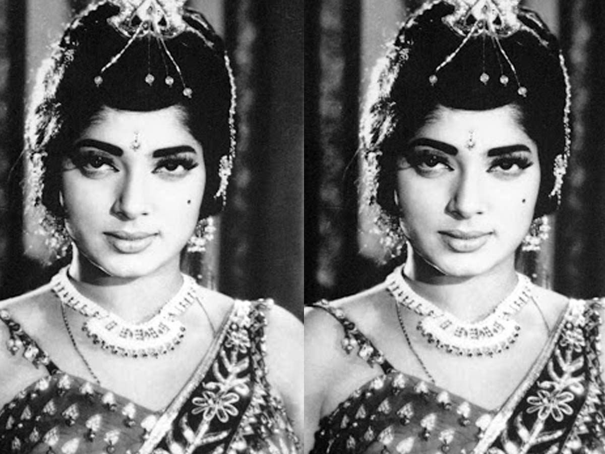 విలక్షణమే విజయలలితకు సలక్షణం!