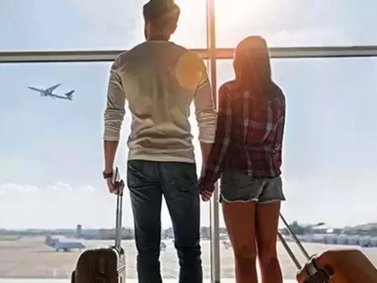 కోవీషీల్డ్ వేయించుకుంటేనే… ఆ దేశంలోకి అనుమ‌తి…