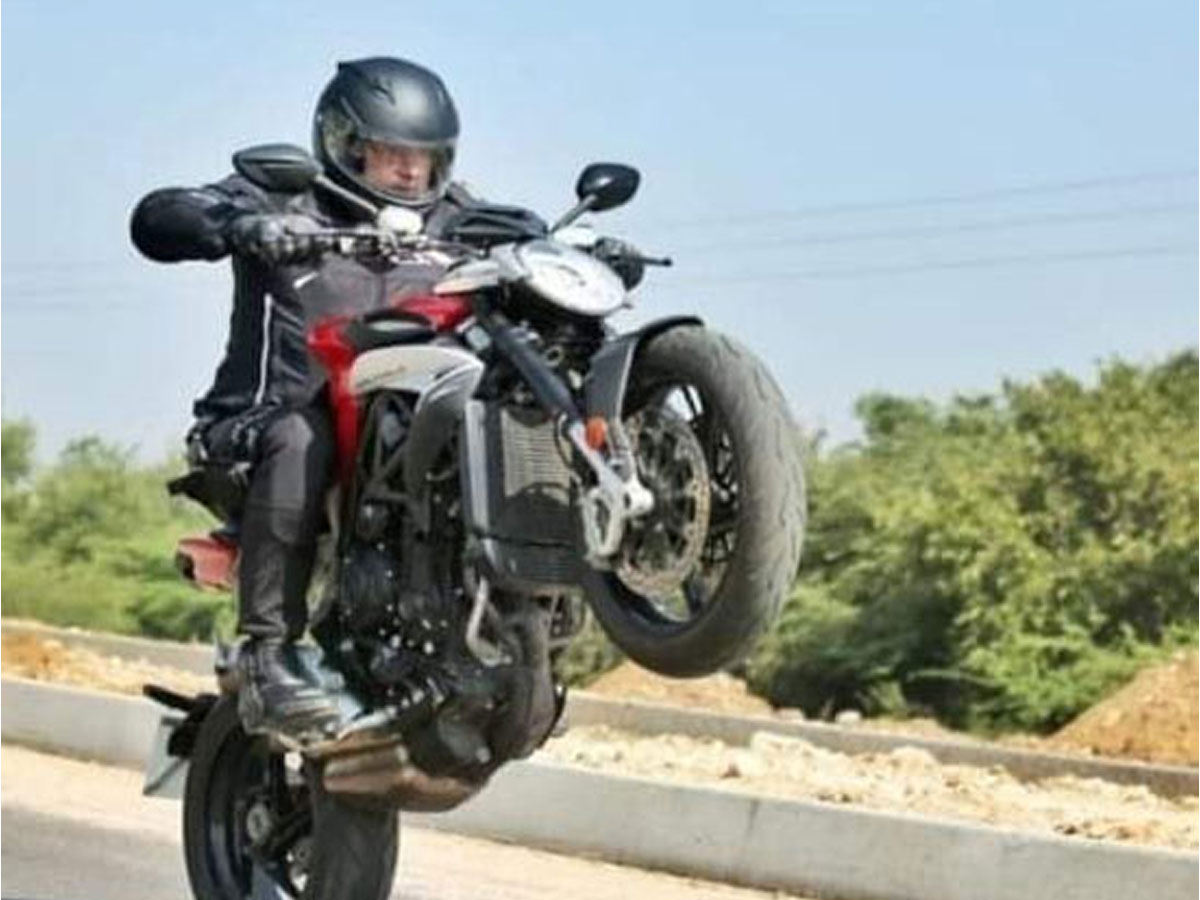 అజిత్ ‘వలిమై’లో.. ఆ సెంటిమెంట్ హైలైట్!