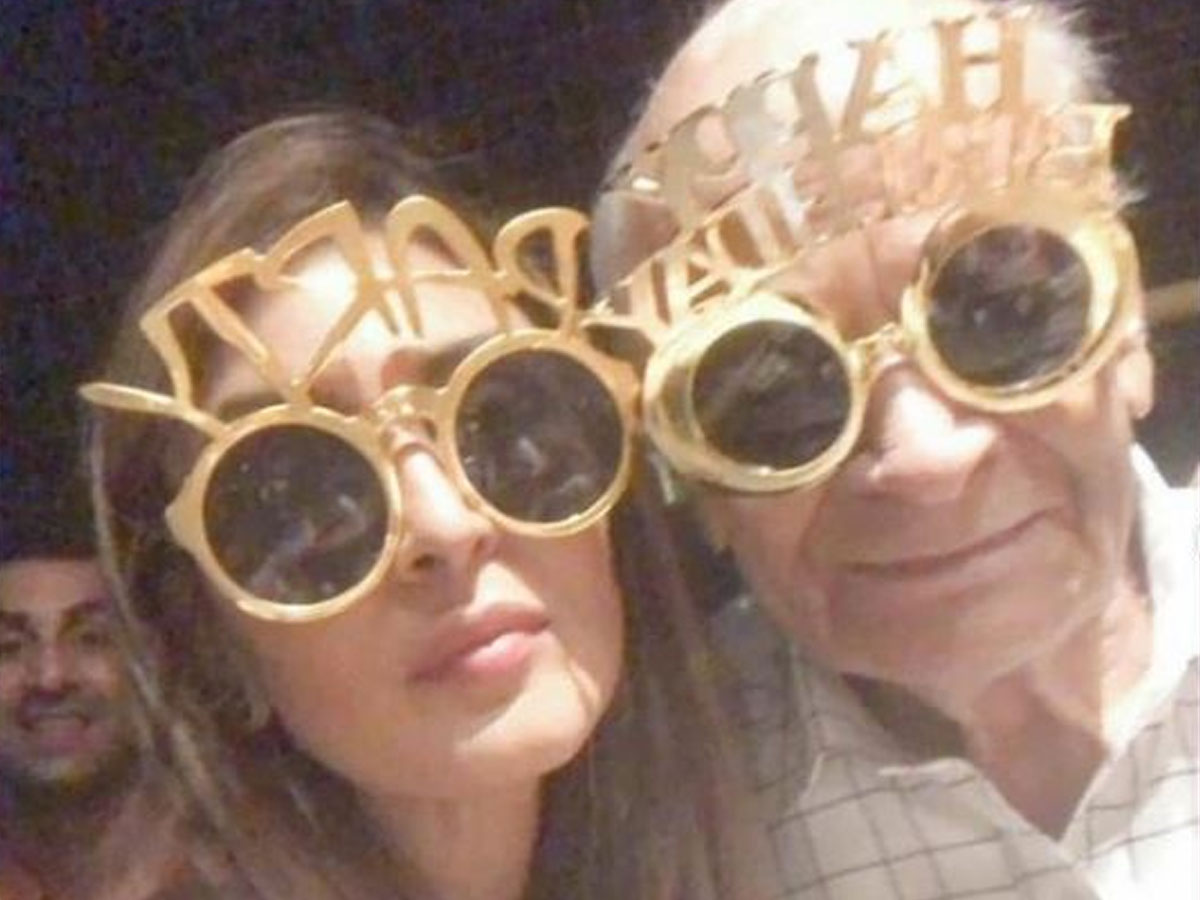 గ్రాండ్ పా కోసం ఆలియా గ్రాండ్ బర్త్ డే పార్టీ! ఫోటోలో గ్రాండ్ సన్ రణబీర్!