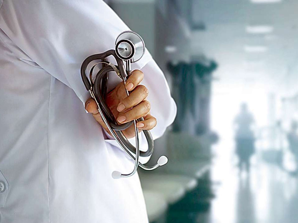 కరోనా మృతుల్లో 70% పురుషులే.!