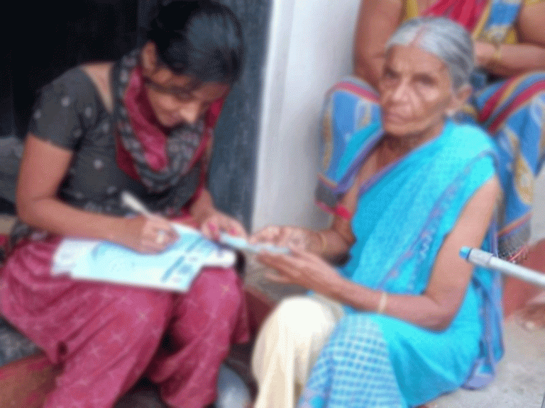 ఏపీలో గ్రామ వాలంటీర్లను విధుల నుండి తొలగుంపు…