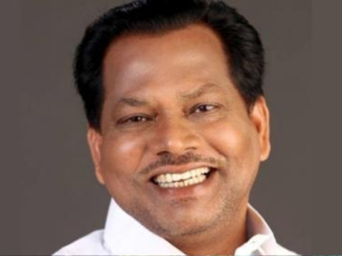 హుజూరాబాద్ లో దళితుల ఓట్లు కోసమే కేసీఆర్ జిమ్మిక్కులు