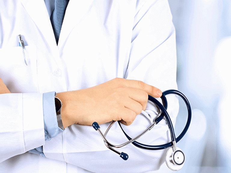 కడప జిల్లాలో విధులు బహిష్కరించిన జూనియర్ డాక్టర్లు…