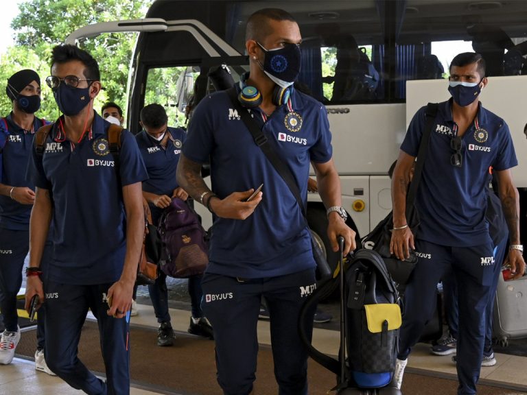 శ్రీలంక చేరుకున్న భారత జట్టు…