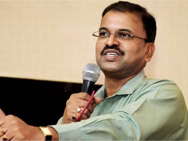 భావ వ్యక్తీకరణకు మాతృభాష ఎంతో అవసరం: జేడీ లక్ష్మీనారాయణ