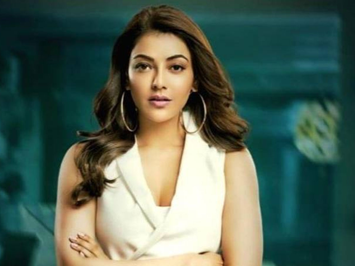 నాగ్-ప్రవీణ్ సత్తారు మూవీ: నెవర్ బిఫోర్ లుక్ లో కాజల్!