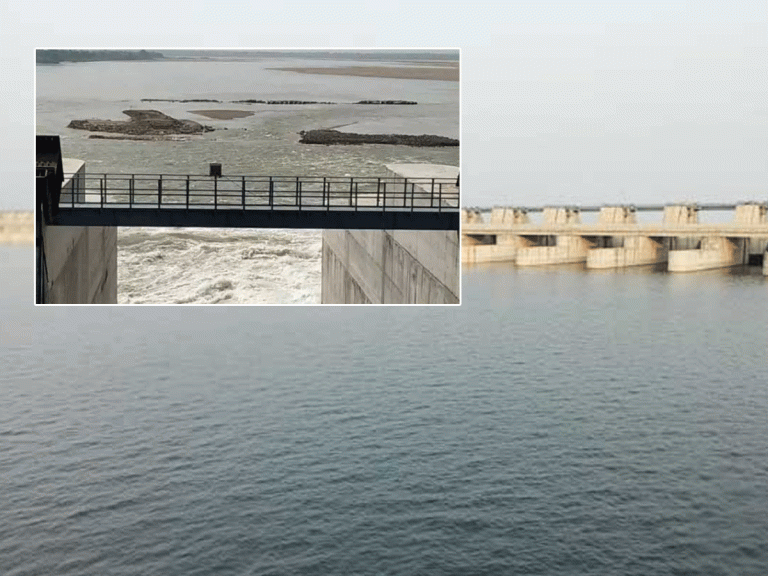 మేడిగ‌డ్డ బ్యారేజీ 15గేట్లు ఎత్తి వేత‌