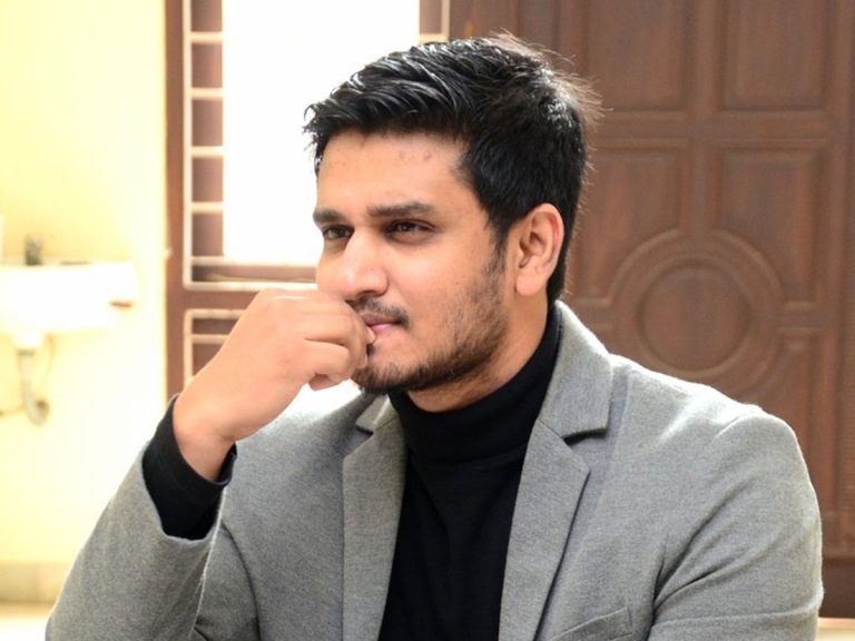 హీరో నిఖిల్‌ కారుకు చలానా విధించిన పోలీసులు