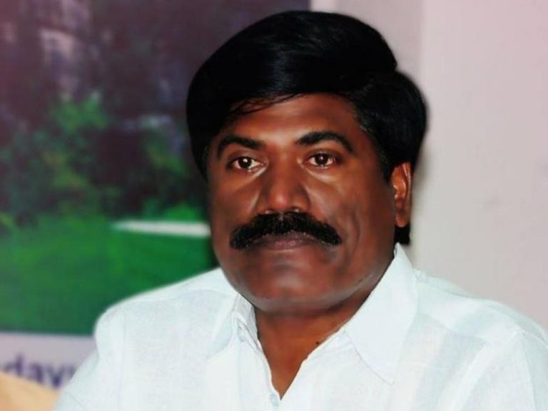 ముఖ్యమంత్రి కేసీఆర్ పర్యటన : టీఆర్ఎస్ ఎమ్మెల్యేకు అవమానం