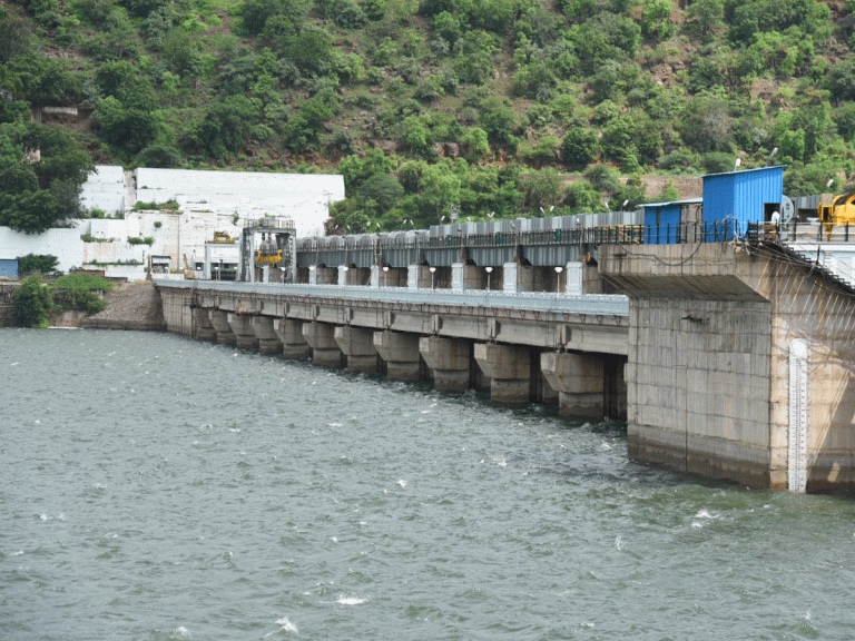 శ్రీశైలం జలాశయానికి పెరుగుతున్న వరద…