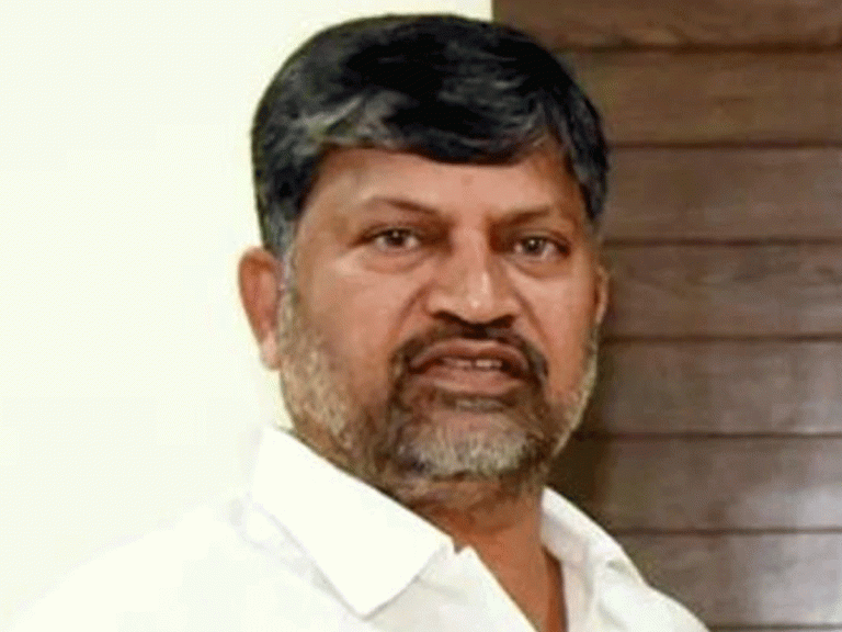 ఈటలకు ఓట్లు అడిగే అర్హతే లేదు : ఎల్ రమణ