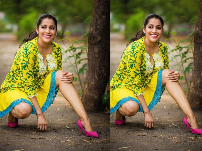 ఆకట్టుకుంటున్న యాంకర్ రష్మీ బ్యూటిఫుల్ ఫోటోషూట్