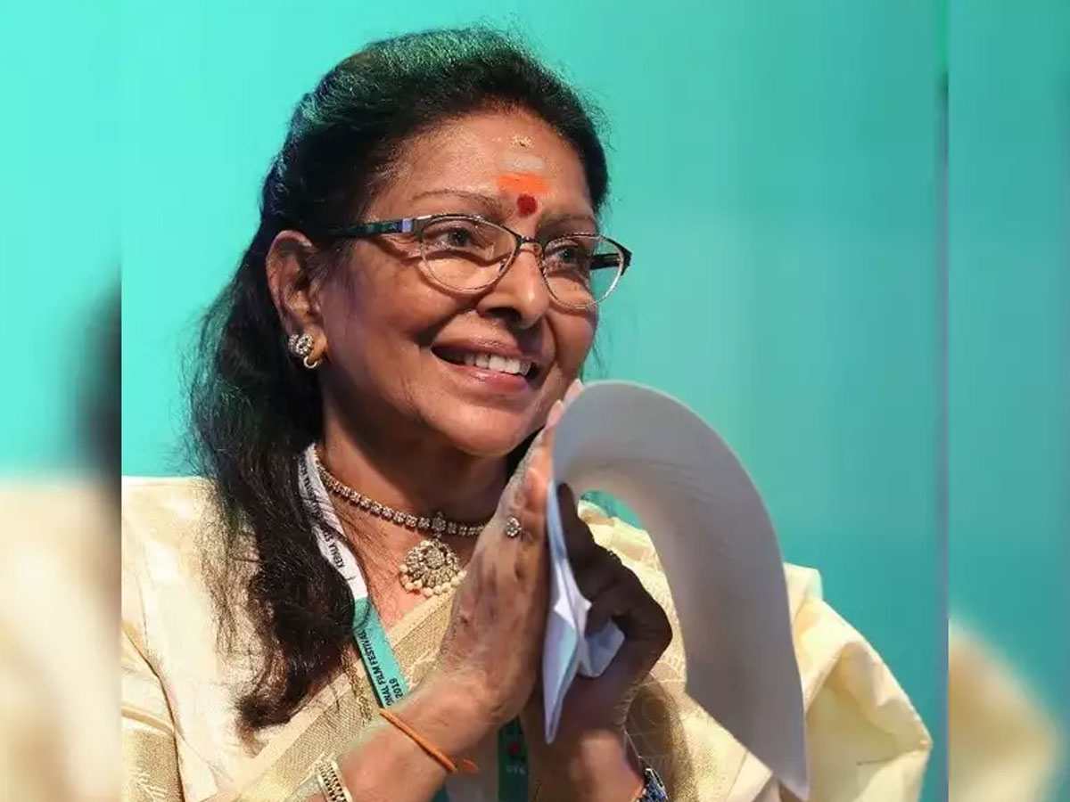 మరపురాని ‘ఊర్వశి’ శారద