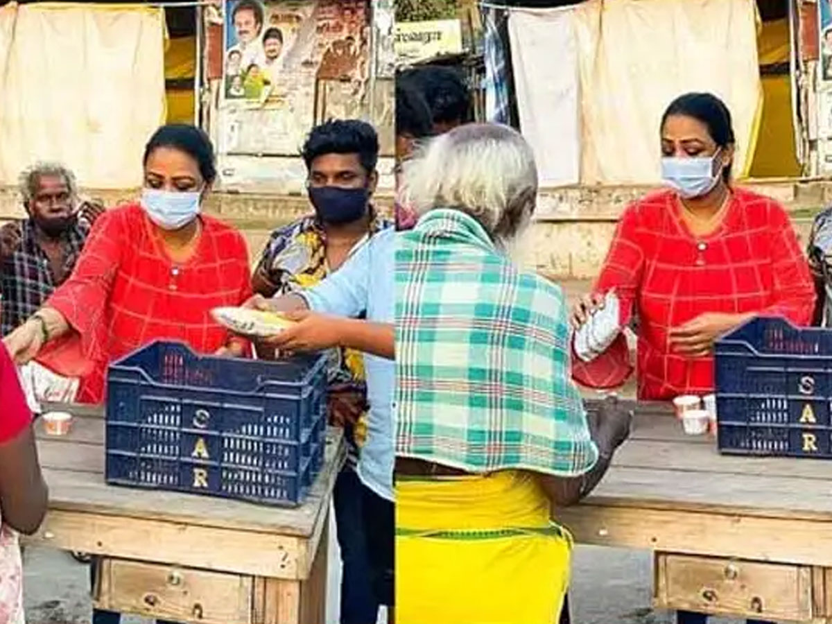 పేదలకు సాయం చేస్తున్న నటి షకీలా