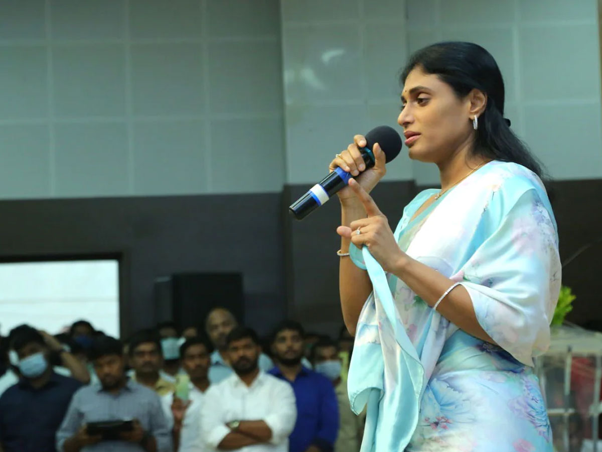 నేడు నర్సాపూర్ నియోజకవర్గంలో వైఎస్ షర్మిల పర్యటన