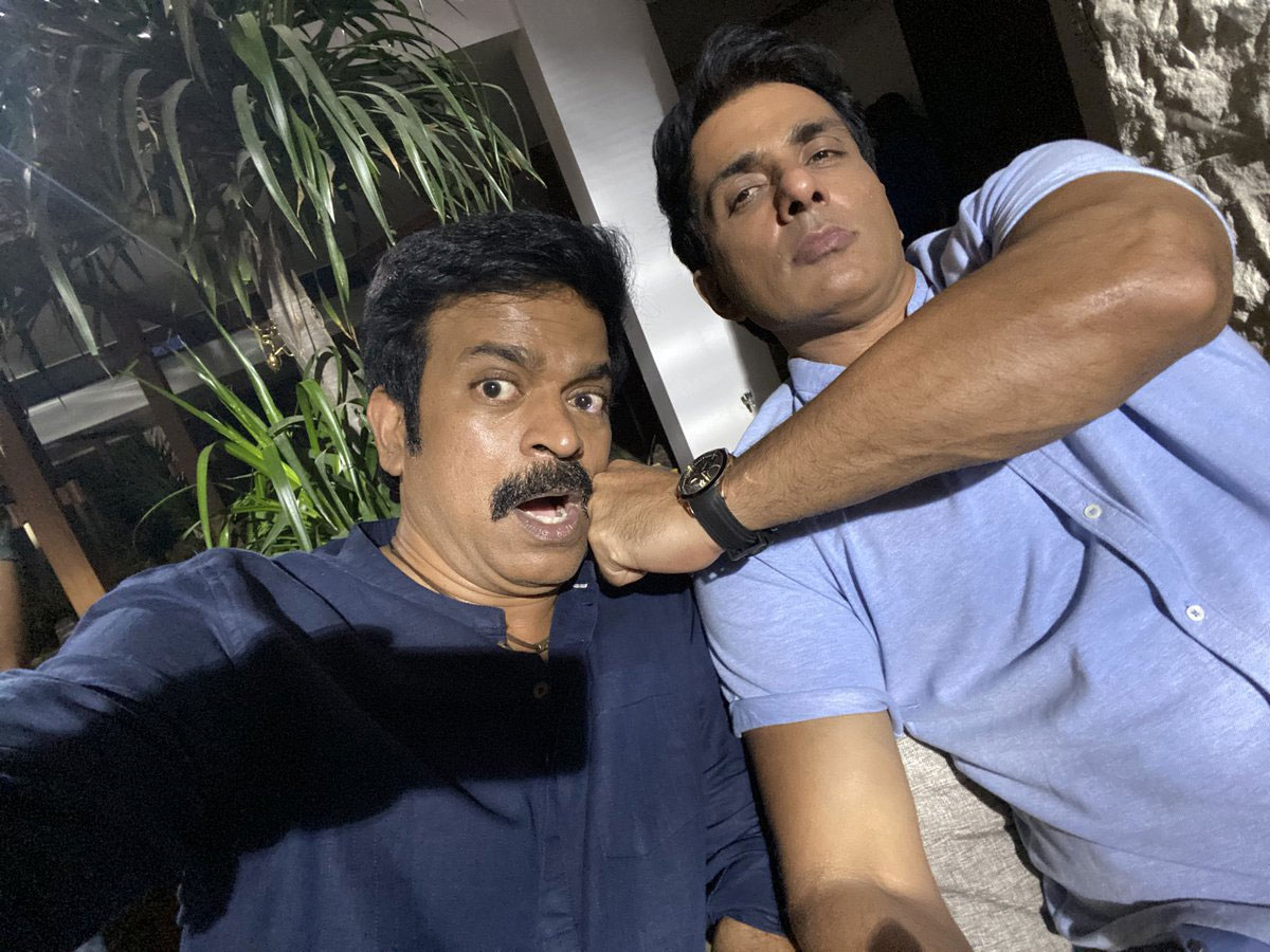 సోనూసూద్ కు ప‌ద్మ‌విభూష‌ణ్ ఇవ్వాలంటున్న బ్ర‌హ్మాజీ!