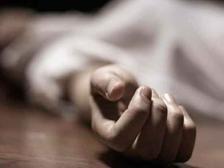 Last Selfie : చస్తున్నానని భర్తకు సెల్ఫీ తీసుకుని పంపింది… స్పందించకపోవడంతో నిజం చేసింది