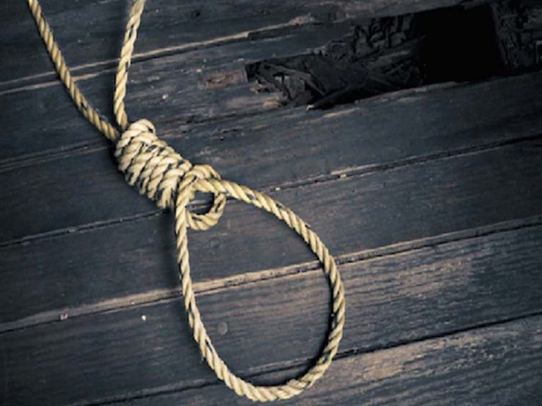 నిజామాబాద్ లో విషాదం.. ప్రేమ జంట ఆత్మహత్య