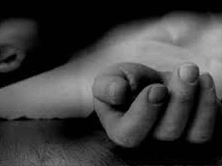 వివాహేతర సంబంధం : మూడేళ్ల చిన్నారిని హతమార్చిన తల్లి