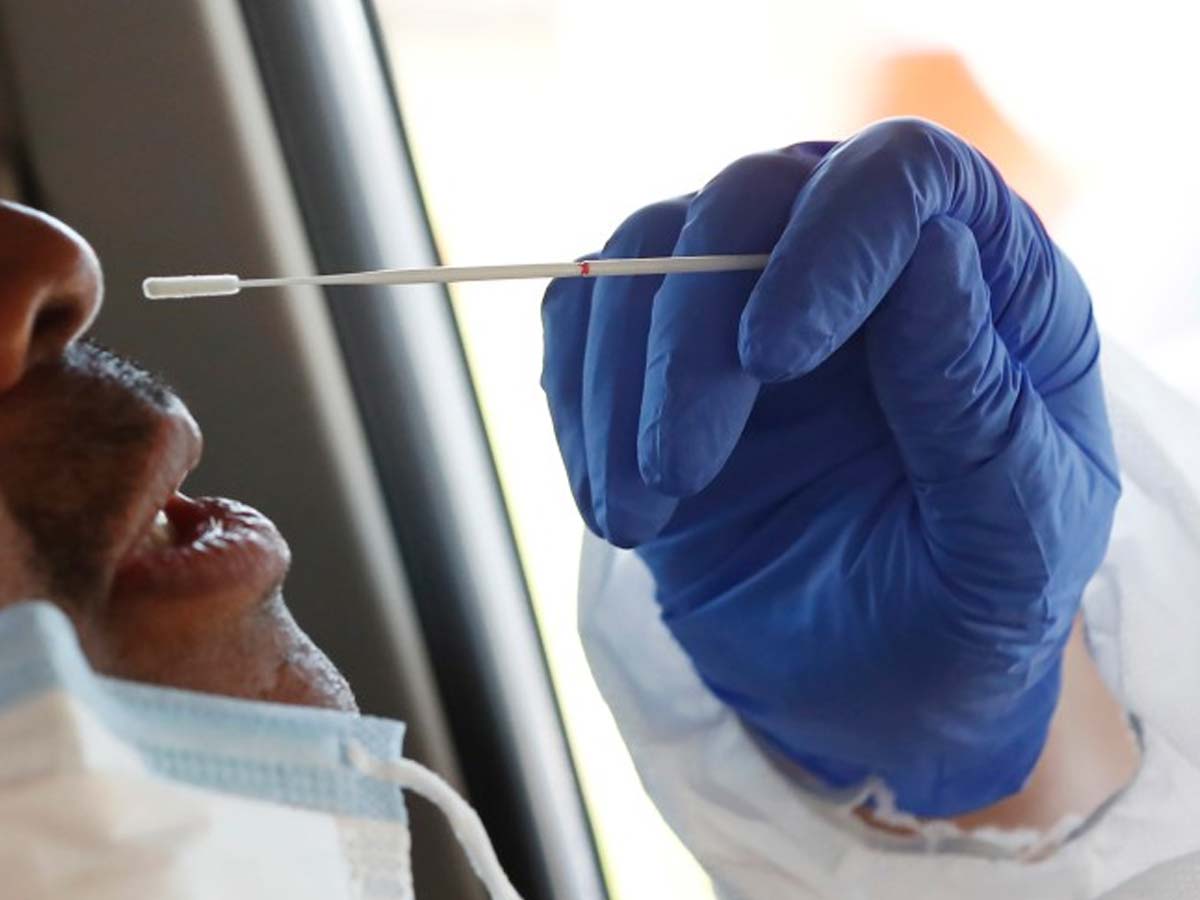 కరోనా టెస్టులో అపశృతి : పుల్ల ముక్కులోనే విరిగిపోయిన వైనం