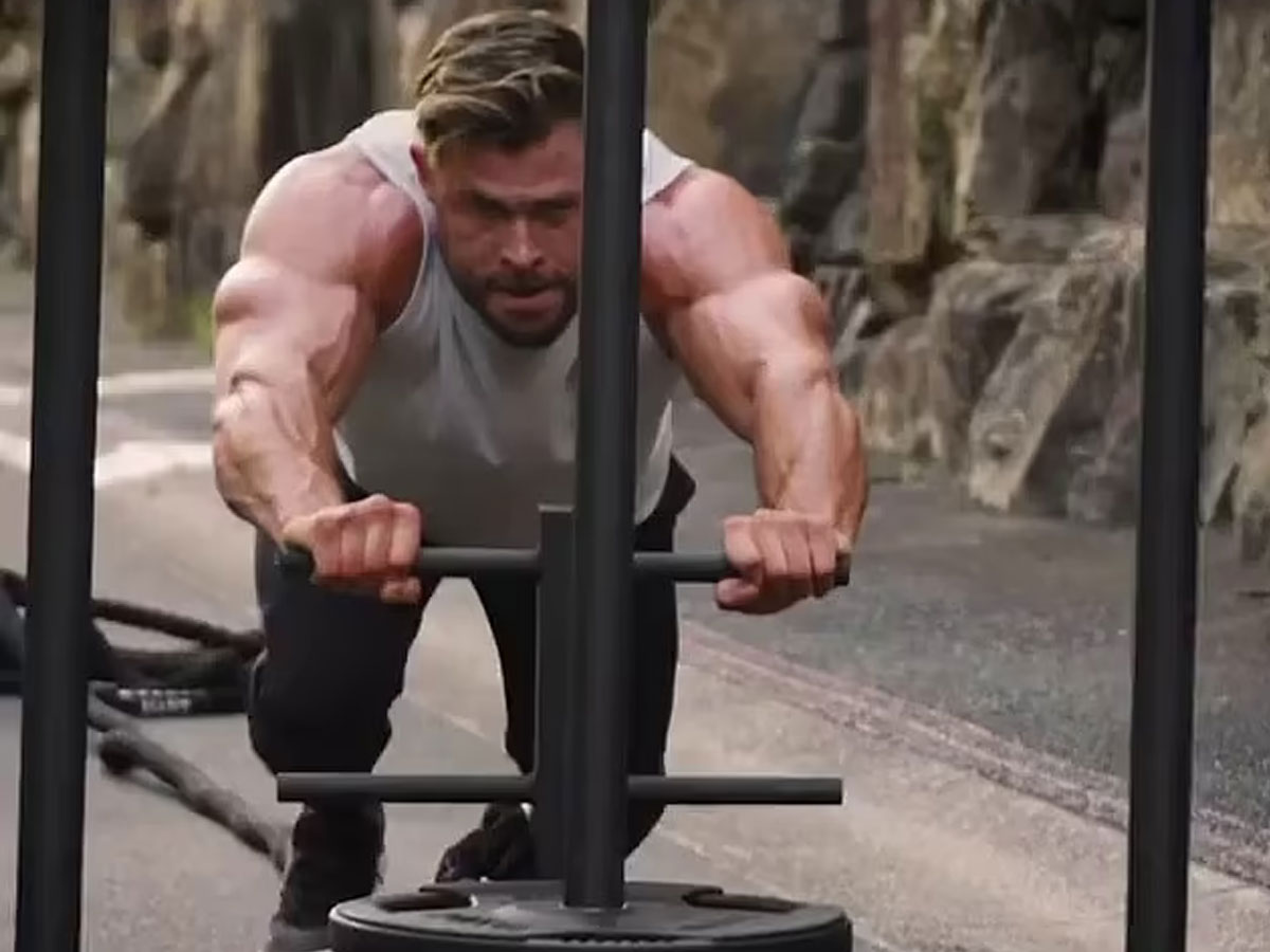 ‘తోర్’ కొండల్లాంటి కండల వెనుక రహస్యం… వీడియో షేర్ చేసిన సూపర్ హీరో!